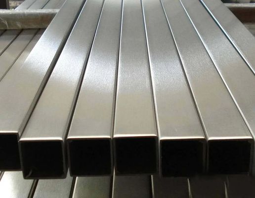 Tubo de aço inoxidável 304 UNS S30400 WNR