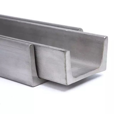 Canais de aço inoxidável 304 de 6 m a 12 m laminados a quente